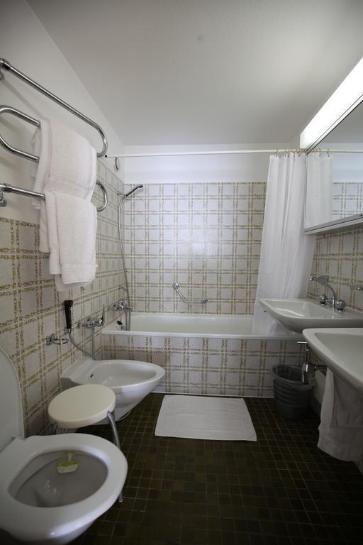 New Renovated Apartment In Center Of Davos Exteriör bild