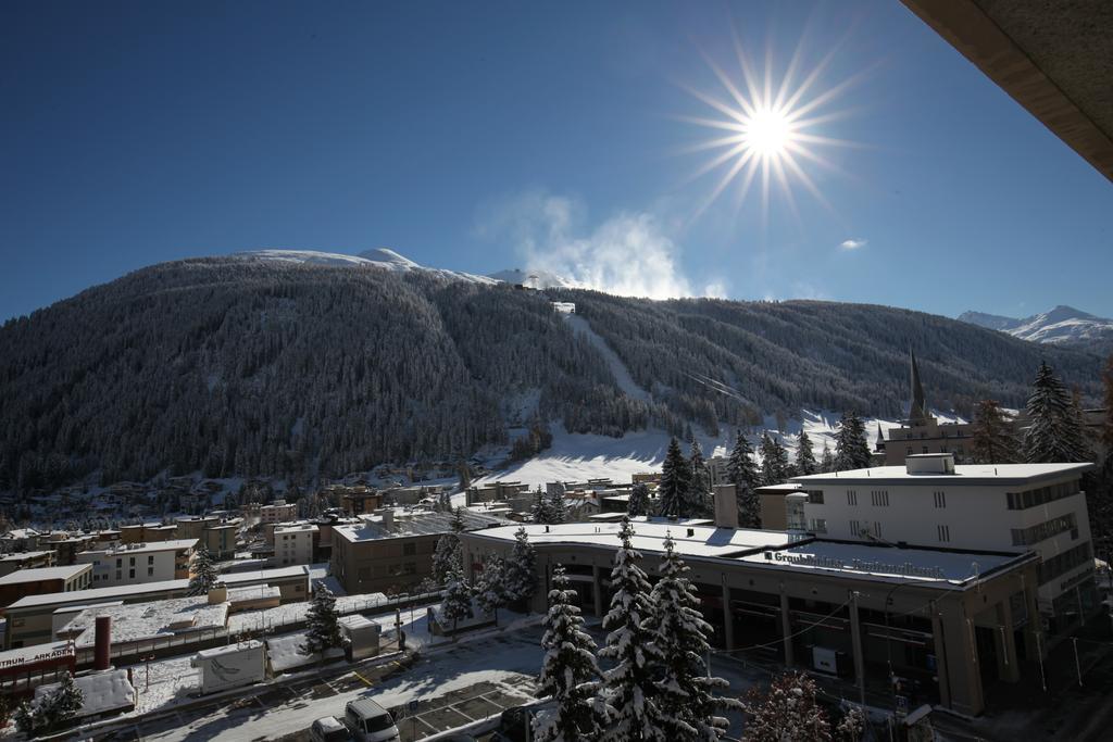 New Renovated Apartment In Center Of Davos Exteriör bild