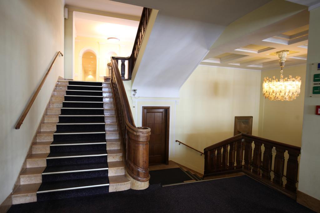 New Renovated Apartment In Center Of Davos Exteriör bild