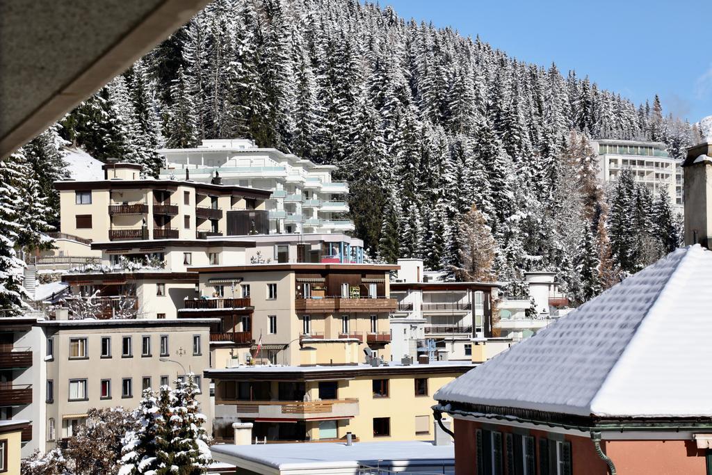 New Renovated Apartment In Center Of Davos Exteriör bild