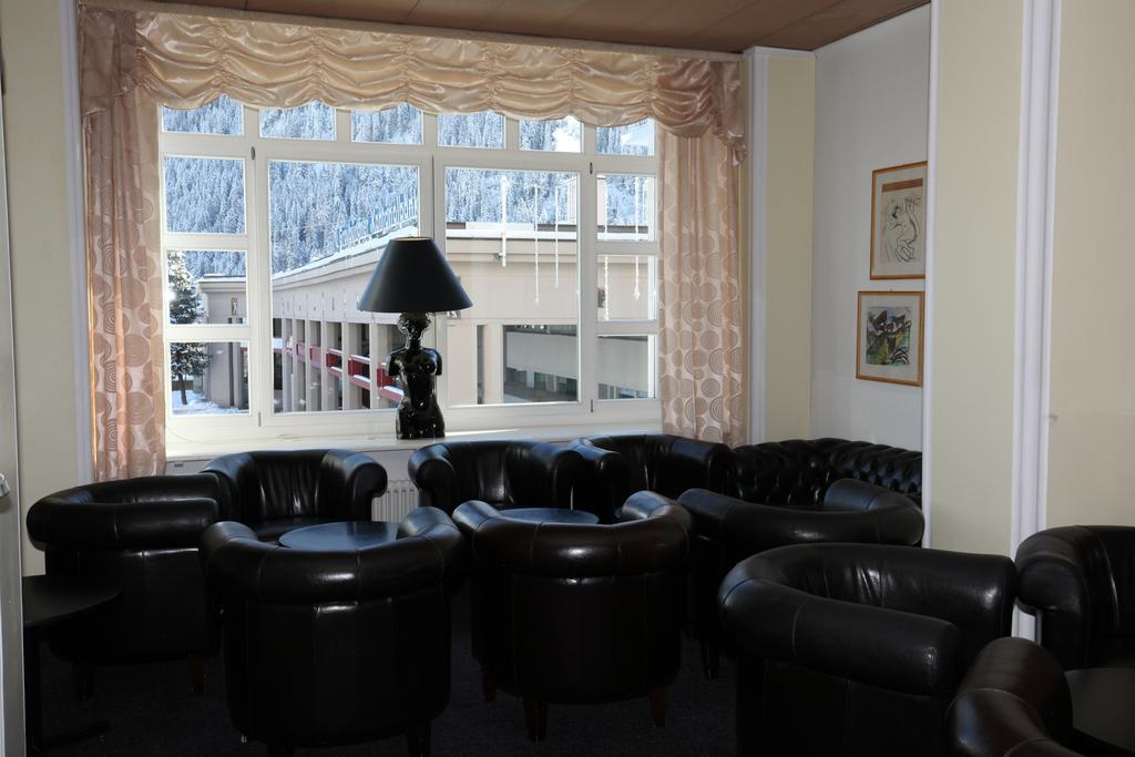 New Renovated Apartment In Center Of Davos Exteriör bild