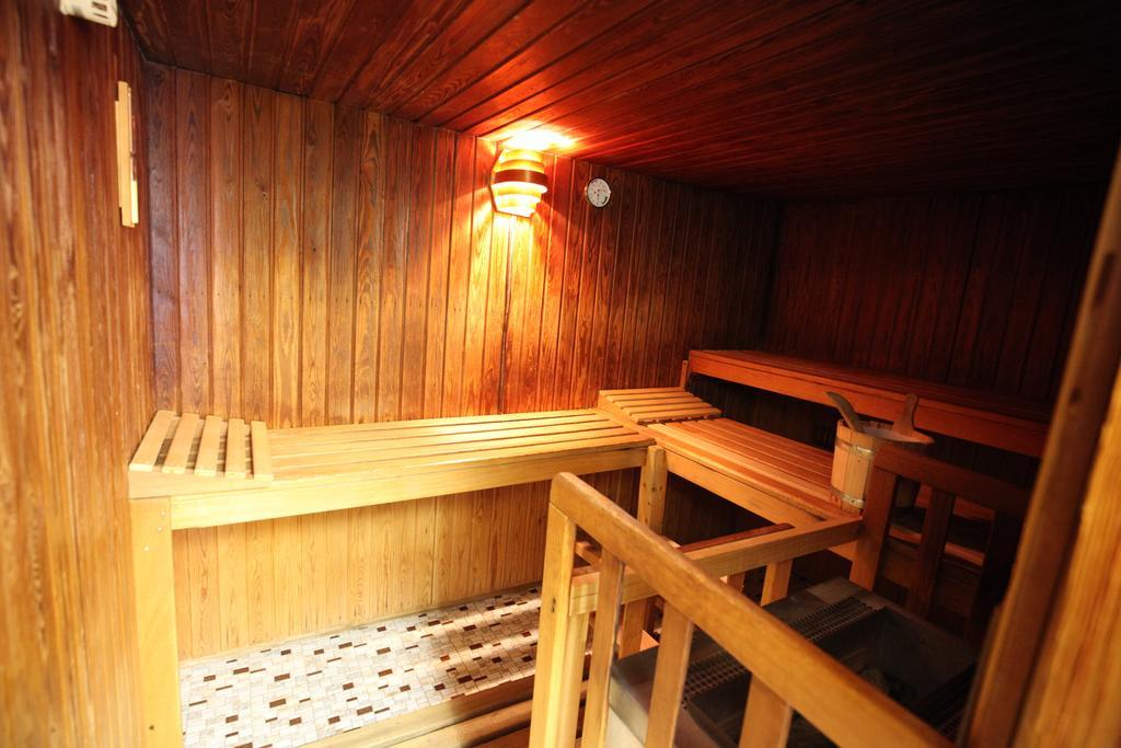 New Renovated Apartment In Center Of Davos Exteriör bild