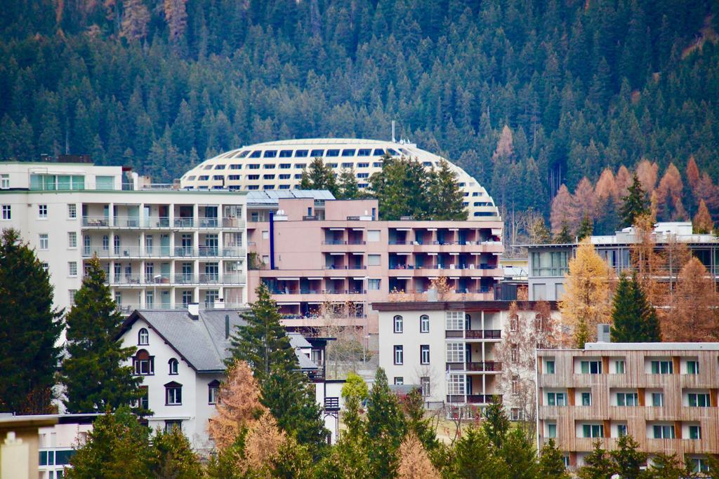 New Renovated Apartment In Center Of Davos Exteriör bild